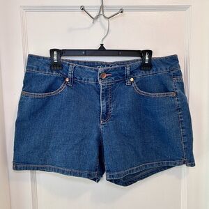 Faded Glory Medium Wash Mid Rise Denim Shorts 4in Inseam Women’s 12